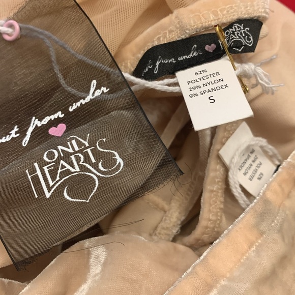 Only hearts out from under besiege heart panty small new with tags - Picture 6 of 6